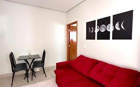 Flat Davisis 3 - PX da JK e Centro